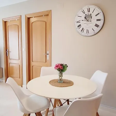 Pmt19 - Beachfront-los Locos-pool-privat Parkering-balcony Torrevieja