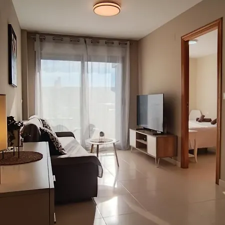 Pmt19 - Beachfront-los Locos-pool-privat Parkering-balcony *